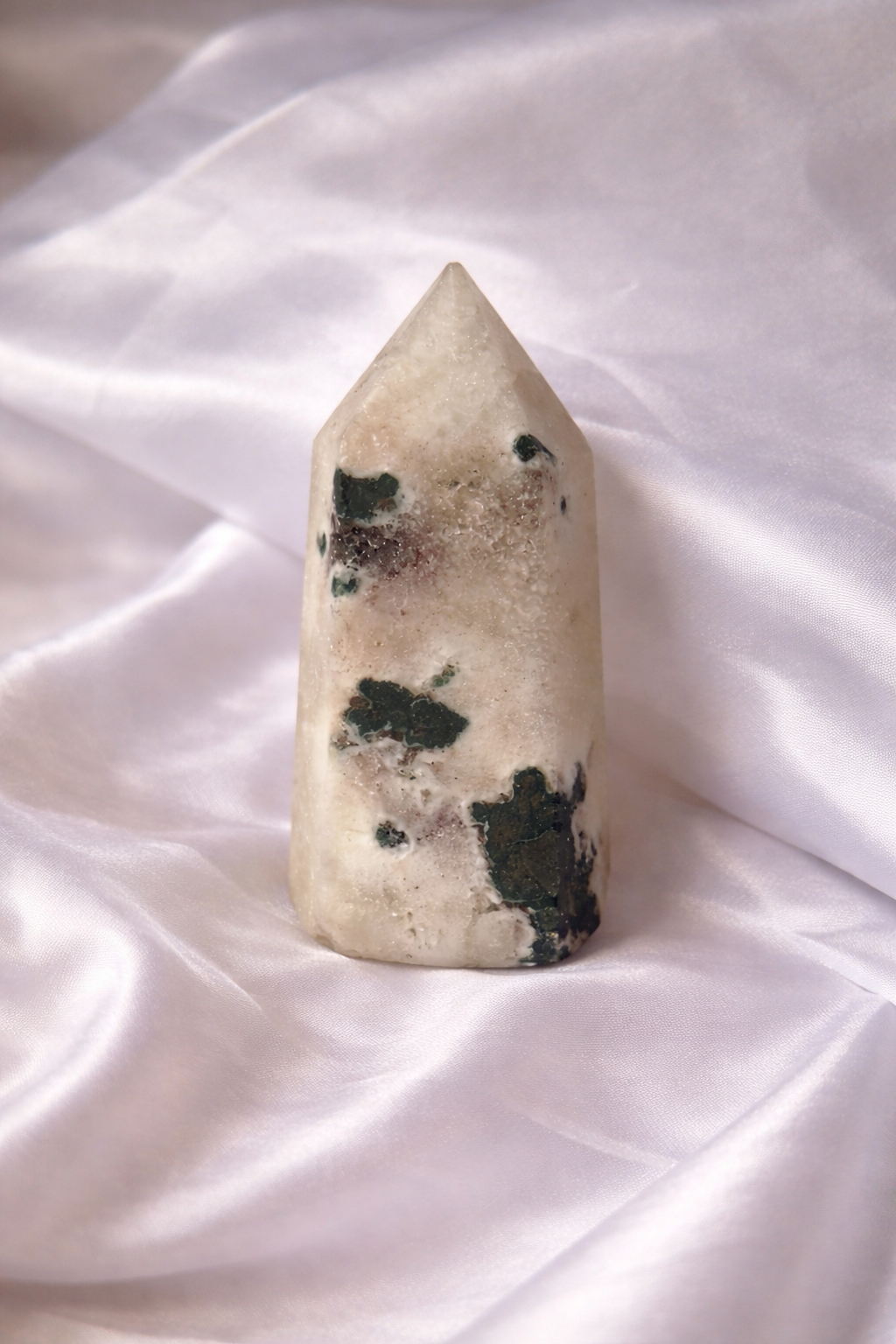 Apophyllite tower