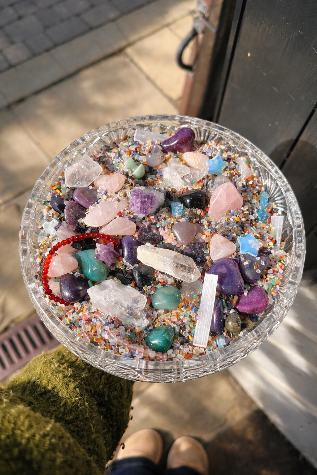 Crystal confetti scoop