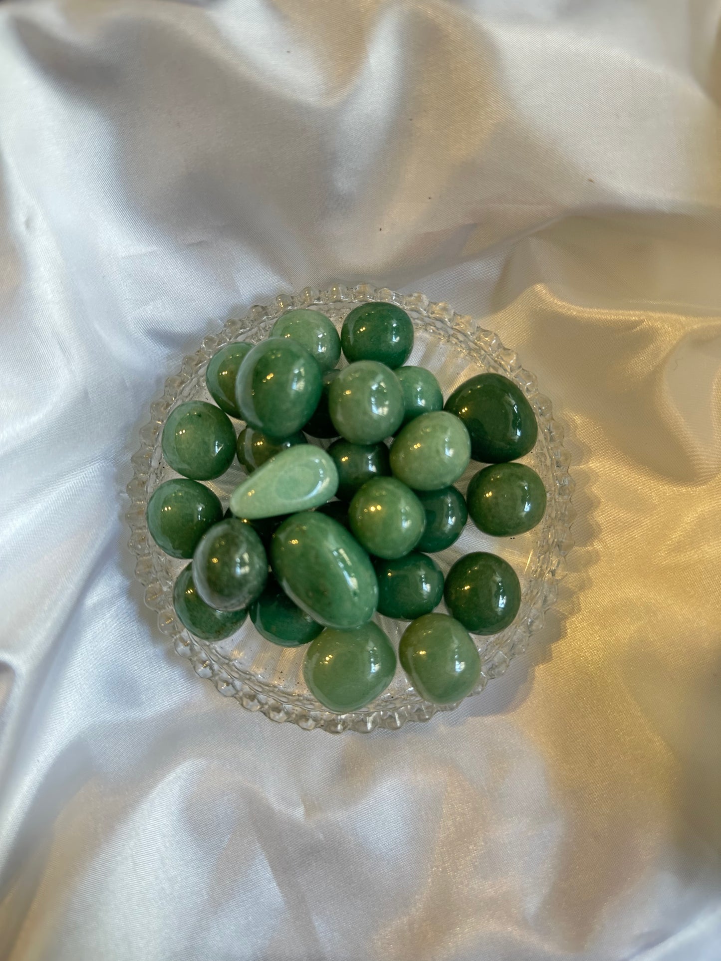 Green aventurine tumblestone