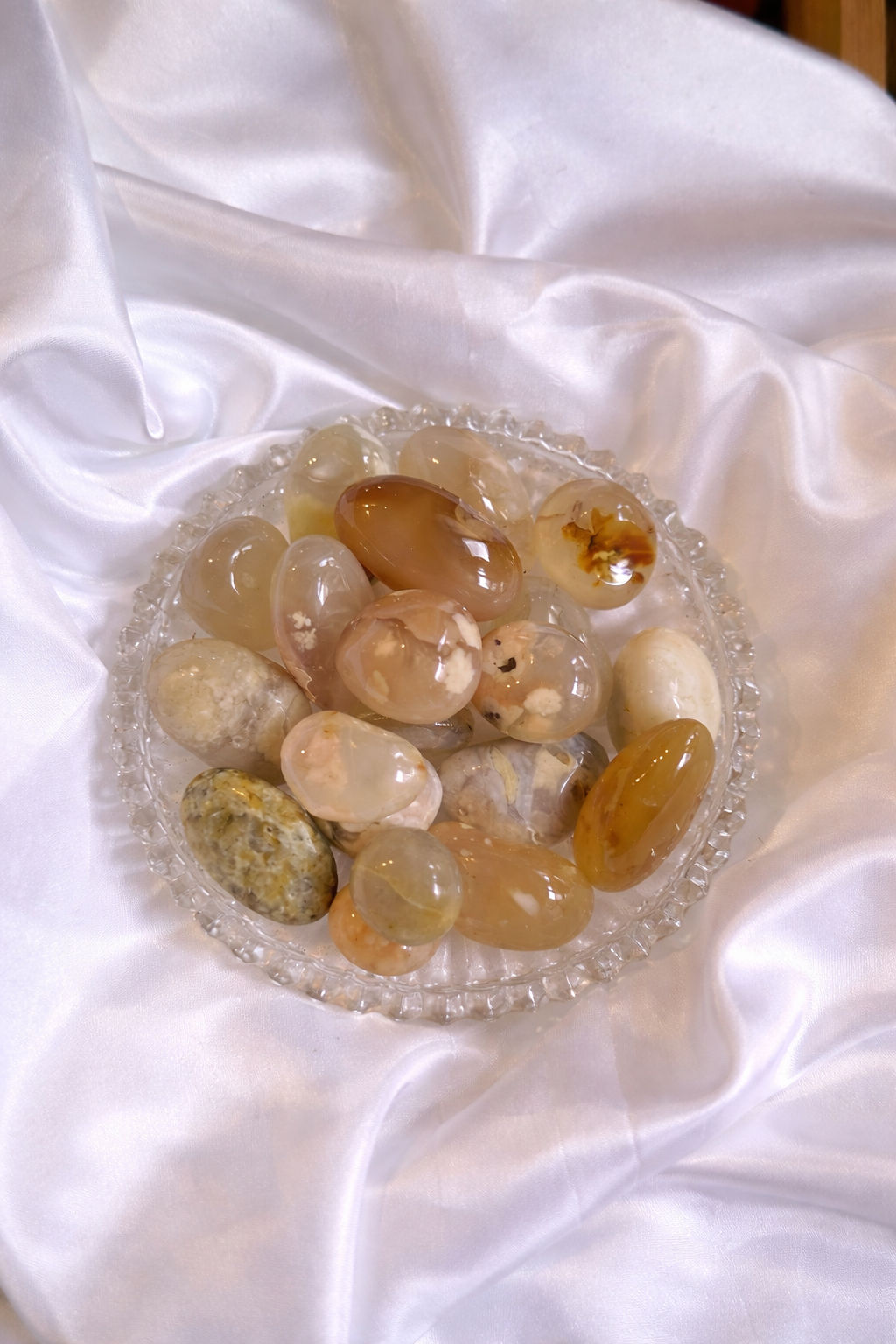 Flower agate tumblestones